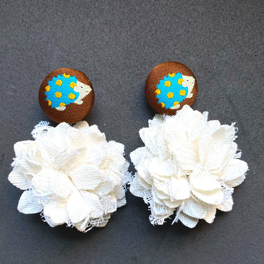 Handmade by me, hedgehog flower pierced earrings
